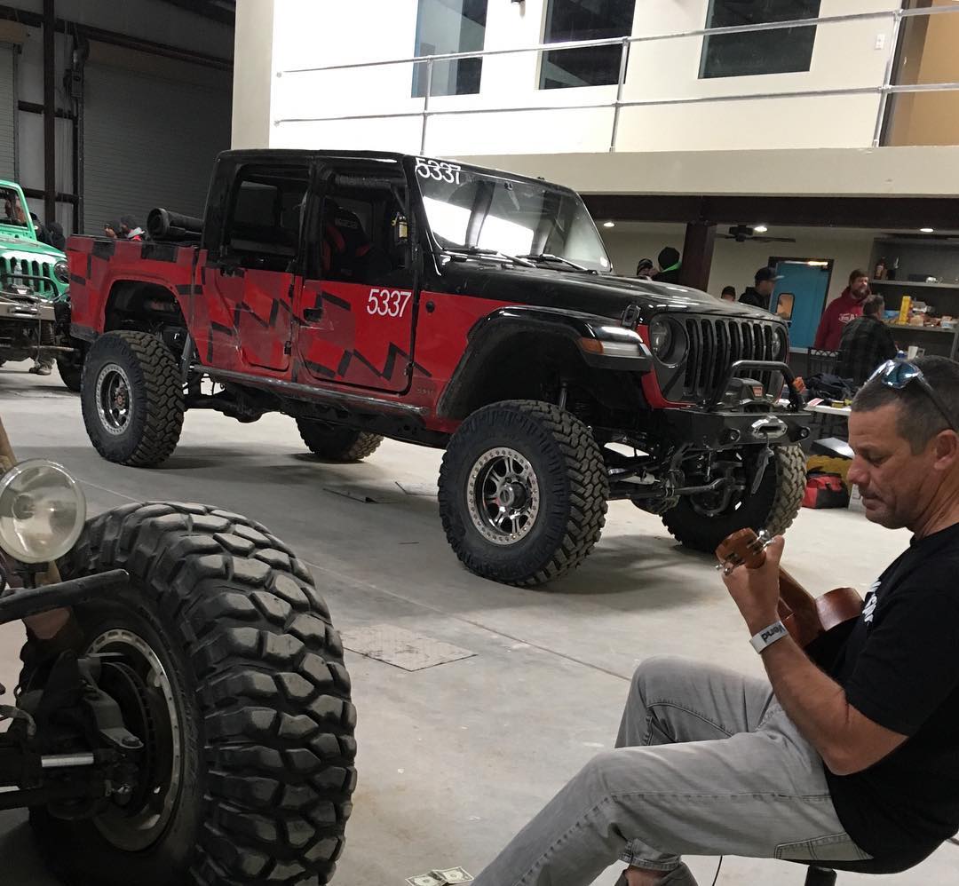 SPIDERWEBSHADE - At King of the Hammers 2019 Fun at the Hammertons!!!